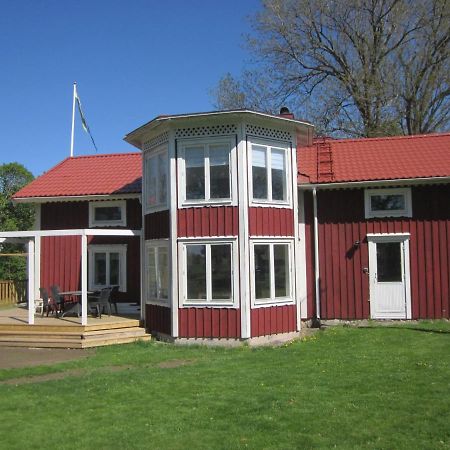 Huldas Gard Kumla  Екстериор снимка